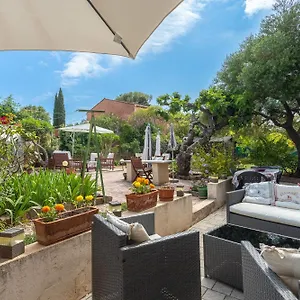Clos Victor Spacieux 2 Pièces Appartement
